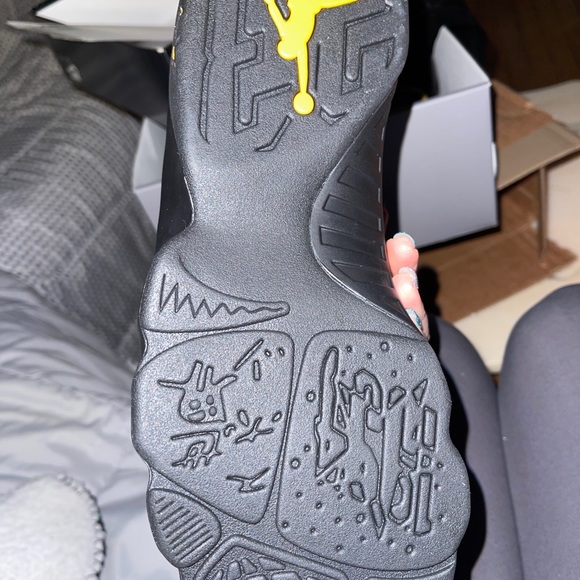 Men\'s Nike Air Jordan 9 Retro black yellow trim 8019-080 Size 12 new in box main image 8